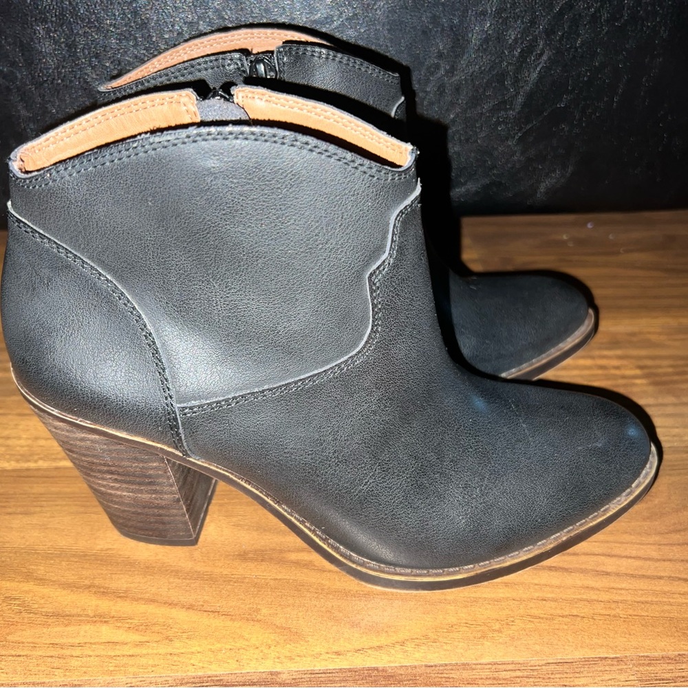 Lucky brand booties